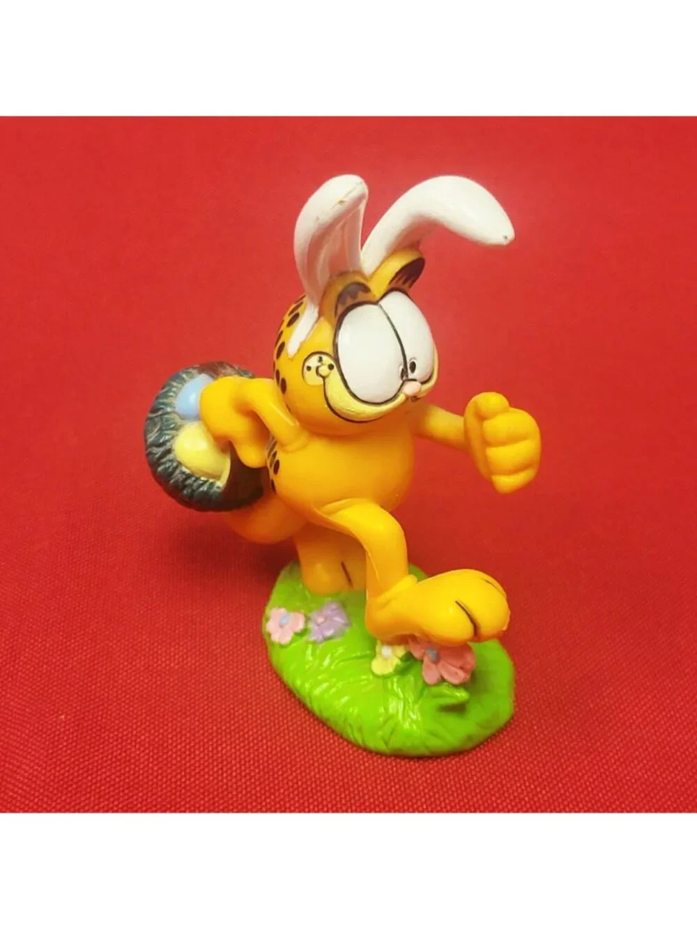 Vintage Paws Garfield Easter Bunny PVC Figurine Bunny Ears Easter Eggs